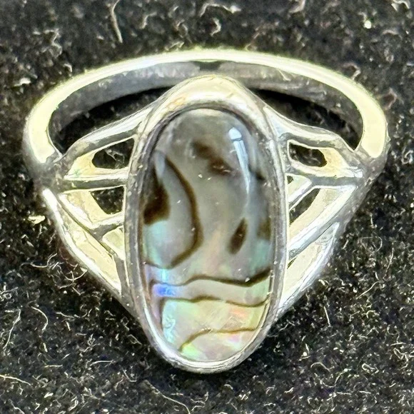 Southwestern Silver Abalone Ring - Size 7 Fashion Costume Jewelry - Picture 4 of 6